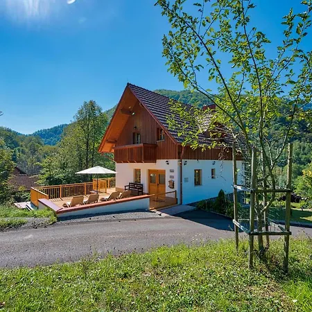 Villa Mountain House Rupicapra With Sauna And Outdoor Hot Tub *