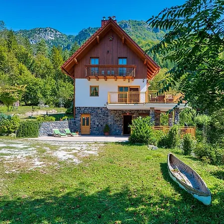 Mountain House Rupicapra With Sauna And Outdoor Hot Tub Villa
