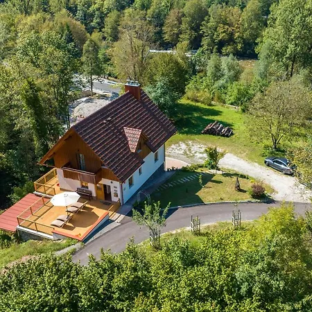 Mountain House Rupicapra With Sauna And Outdoor Hot Tub Villa *