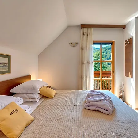 Mountain House Rupicapra With Sauna And Outdoor Hot Tub