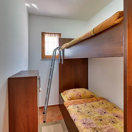Mountain House Rupicapra With Sauna And Outdoor Hot Tub Villa