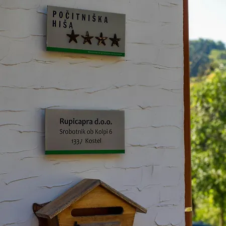 Mountain House Rupicapra With Sauna And Outdoor Hot Tub Villa