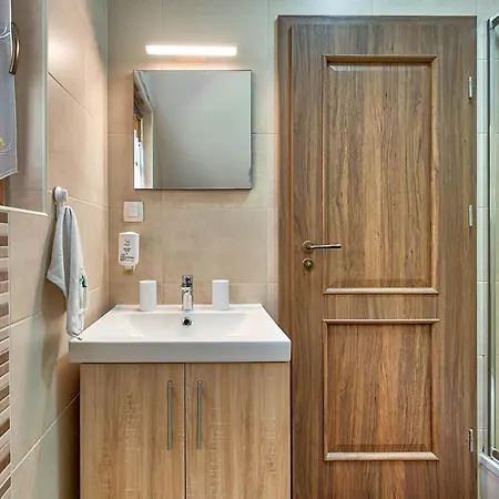 Mountain House Rupicapra With Sauna And Outdoor Hot Tub Villa
