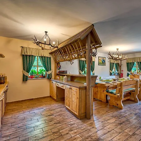 Mountain House Rupicapra With Sauna And Outdoor Hot Tub *