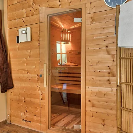 Mountain House Rupicapra With Sauna And Outdoor Hot Tub