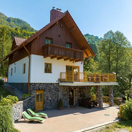 Mountain House Rupicapra With Sauna And Outdoor Hot Tub Villa *